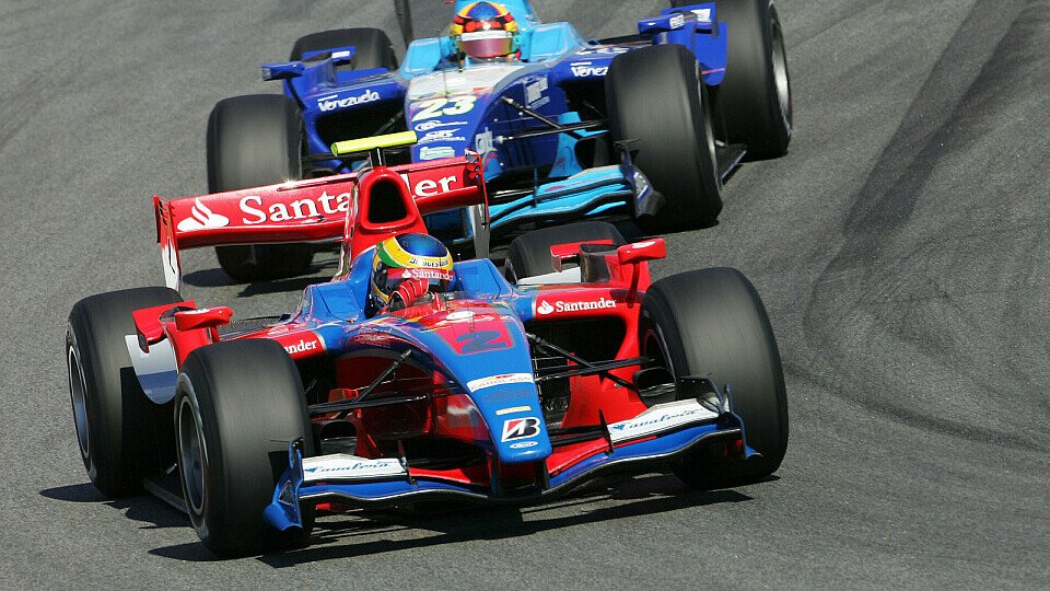 Bruno Senna schnappte sich seine zweite Pole in Folge, Foto: Sutton