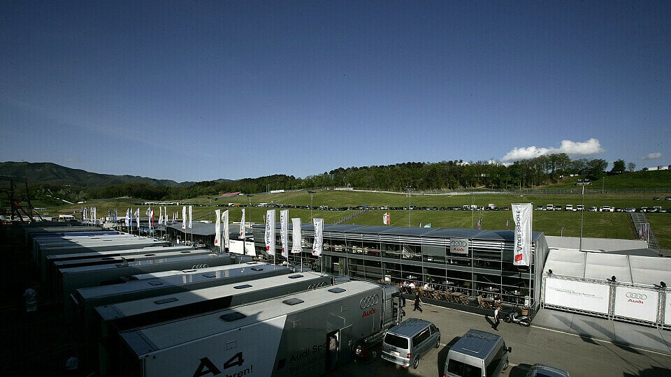 Wolken suchte man heute über Mugello vergeblich, Foto: Audi