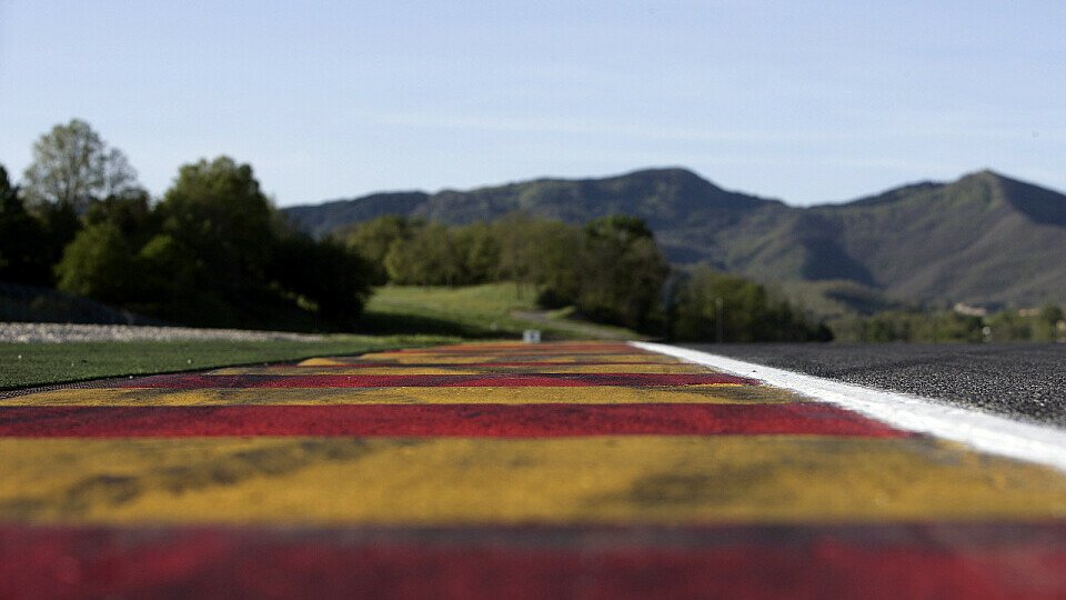 Die Hügel der Toskana bieten eine malerische Kulisse für die Testfahrten, Foto: Audi