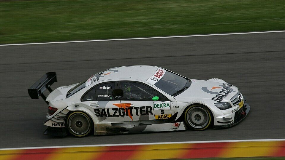 Jamie Green fordert Timo Scheider heraus, Foto: Sutton