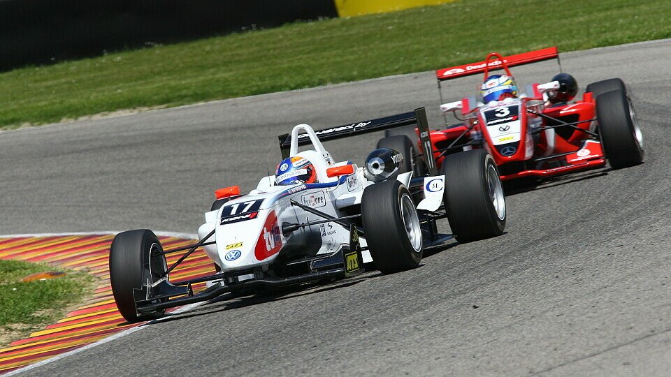 Maximilian Götz macht eine Pause, Foto: F3 EuroSeries