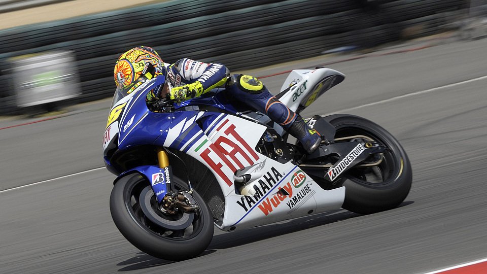 Valentino Rossi fährt ohne neue Teile weiter, Foto: Fiat Yamaha Valentino Rossi fährt ohne neue Teile weiter, Foto: Fiat Yamaha