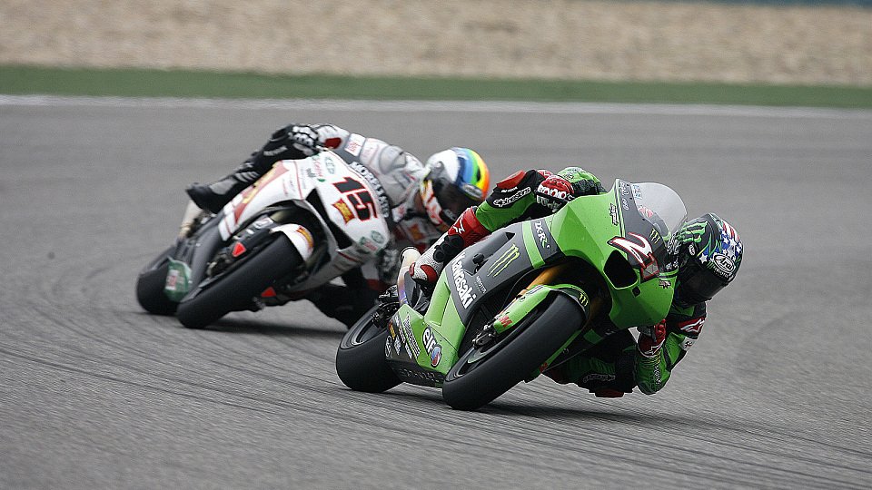 Für John Hopkins endete ein Treffen mit Alex de Angelis schmerzhaft, Foto: Kawasaki