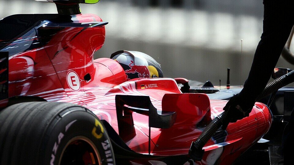 Sebastian Vettel ist mit dem Freitag zufrieden., Foto: Sutton