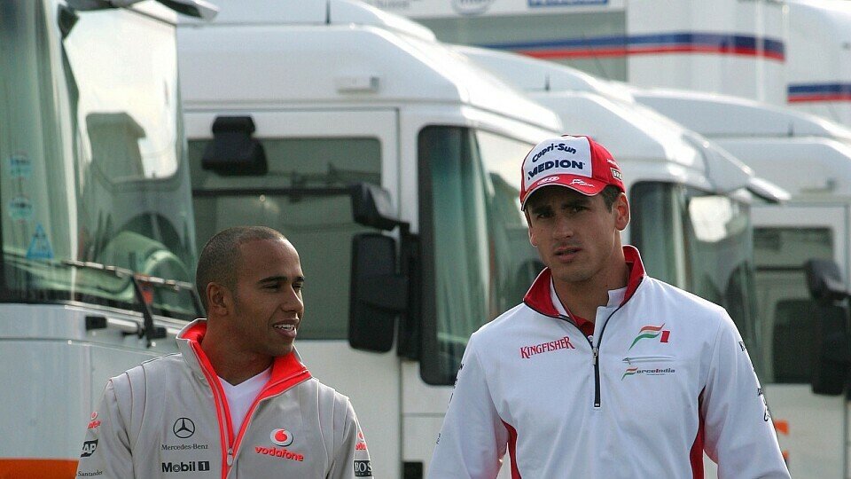 Lewis Hamilton weiß, dass sich sein Kumpel bald erholt haben wird, Foto: Sutton