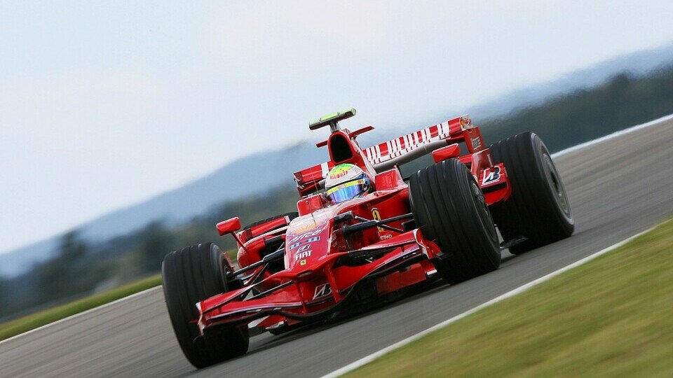 Felipe Massa steht mal wieder in Istanbul auf der Pole., Foto: Sutton
