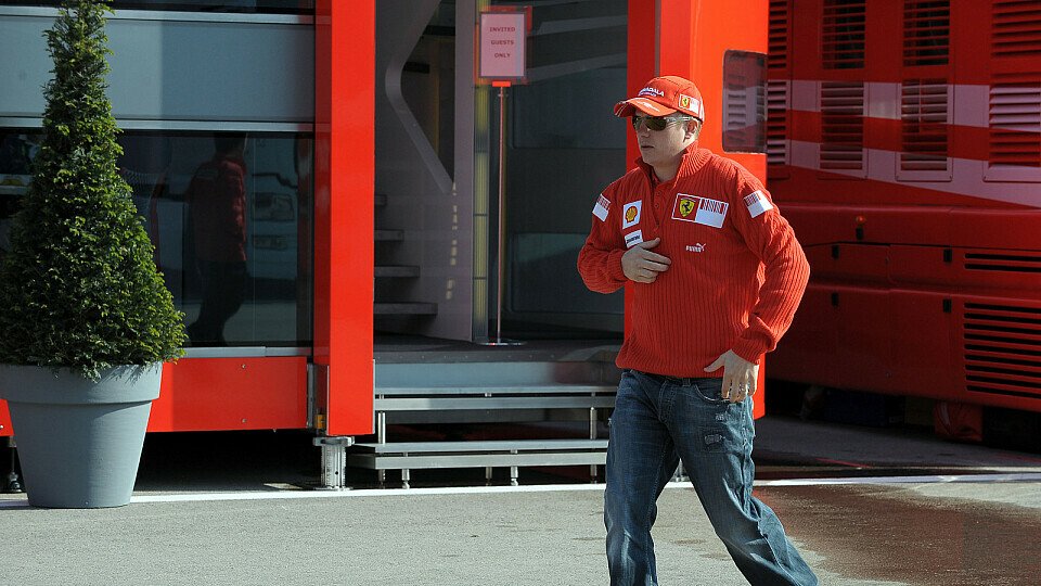 Kimi Räikkönen kennt den Weg in seine Zukunft selbst noch nicht, Foto: Ferrari
