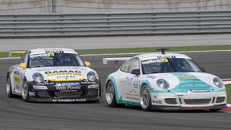Chris Mamerow klebte an Jans Stoßstange., Foto: Porsche