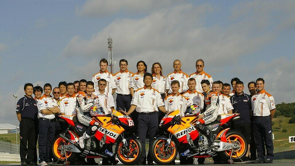 Kazuhiko Yamano ist für viele Leute verantwortlich, Foto: Repsol