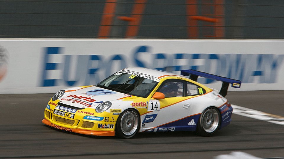 René Rast fuhr durch Zauberei auf Pole..., Foto: Porsche