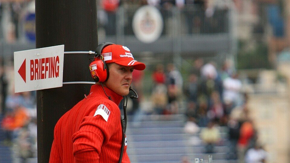 Michael Schumacher wird sich intensiv um die Verbesserung der Sicherheit kümmern, Foto: Sutton