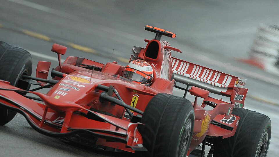Kimi Räikkönen versucht, das schlechte Ergebnis zu vergessen, Foto: Ferrari Press Office