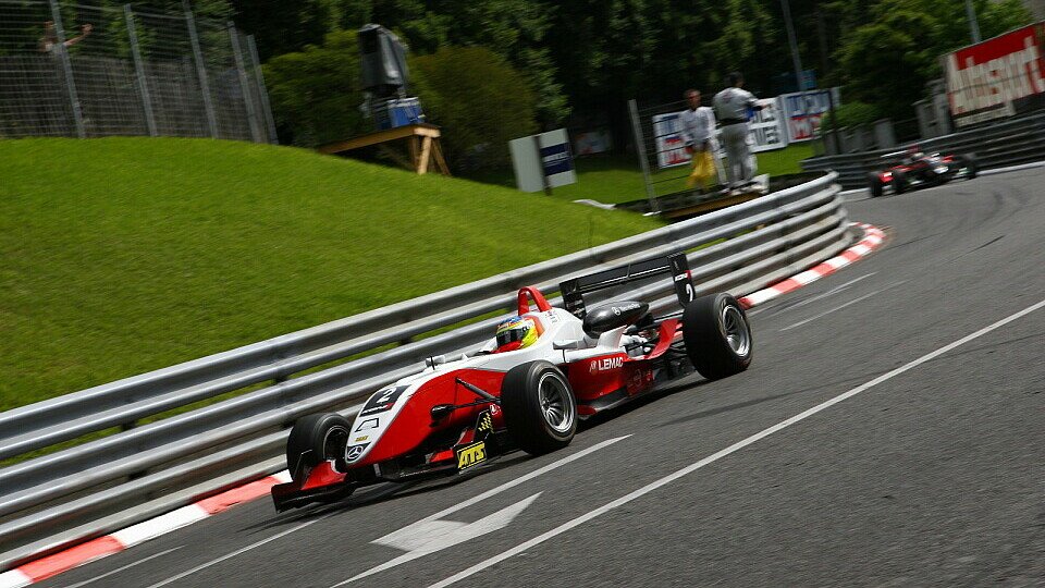 Am Freitag war es noch trocken und heiter..., Foto: F3 EuroSeries