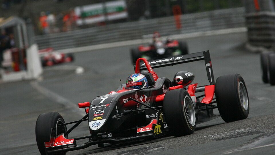 Mortara freute sich über den Sieg, Foto: F3 EuroSeries Mortara freute sich über den Sieg, Foto: F3 EuroSeries