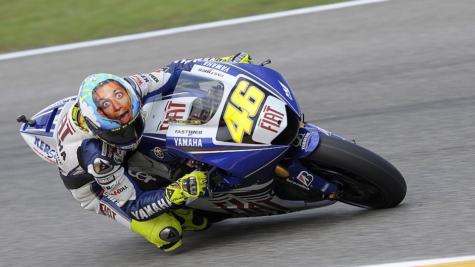 Valentino Rossi wird sein Heimrennen aus der Pole Position starten, Foto: Fiat Yamaha