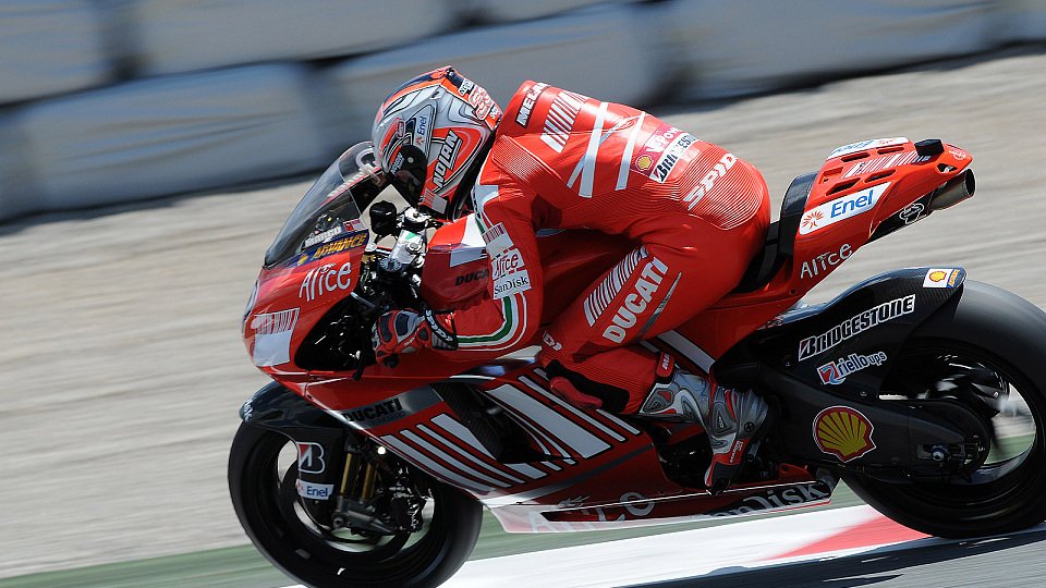 Marco Melandri hofft auf die Tests, Foto: Ducati