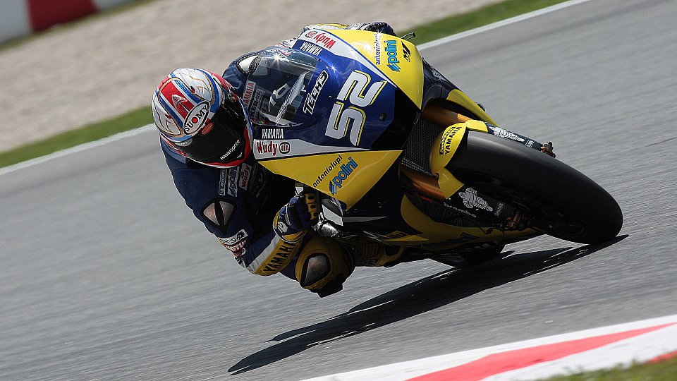 James Toseland kommt mit der Yamaha immer besser zurecht, Foto: Yamaha