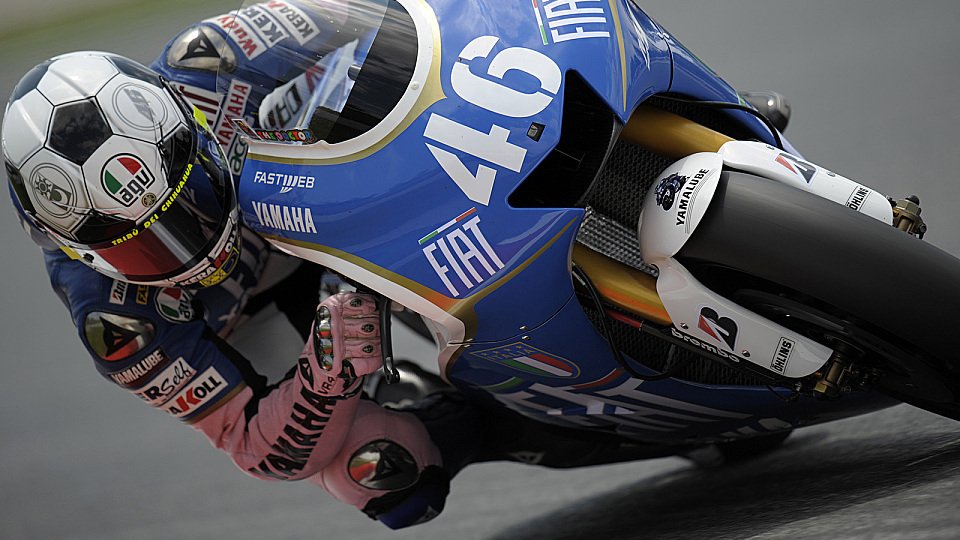 Valentino Rossi erlebte ein unterhaltsames Rennen, Foto: Fiat Yamaha