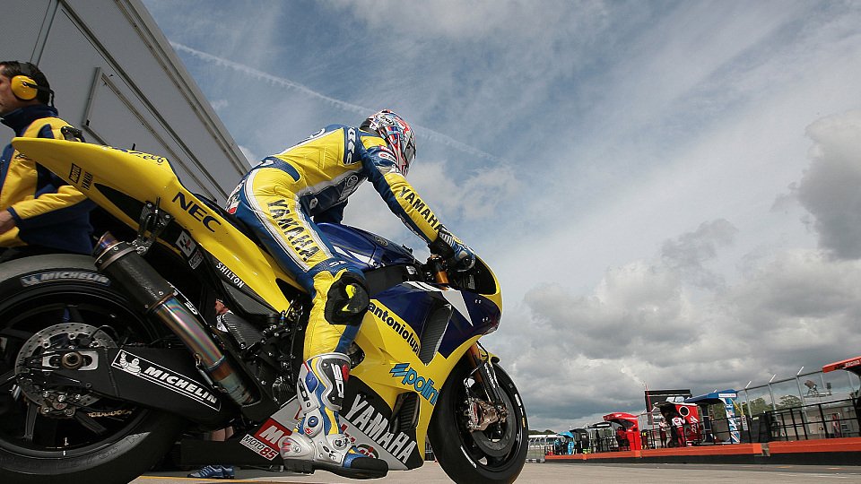 Colin Edwards hatte Probleme mit den Reifen, Foto: Yamaha Colin Edwards hatte Probleme mit den Reifen, Foto: Yamaha