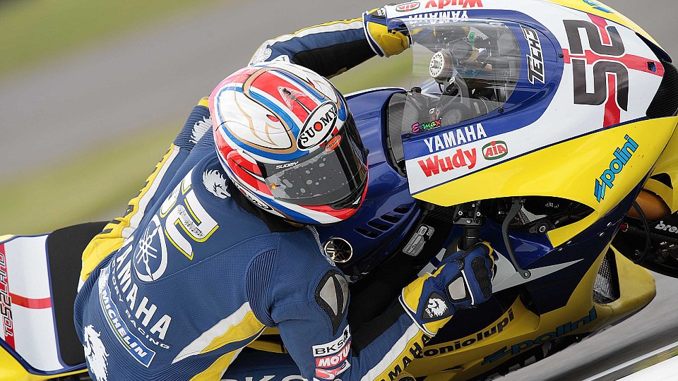 James Toselands Angriff endete neben der Strecke, Foto: Yamaha