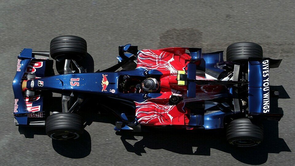 Vettel ist auch mit P12 zufrieden., Foto: Sutton
