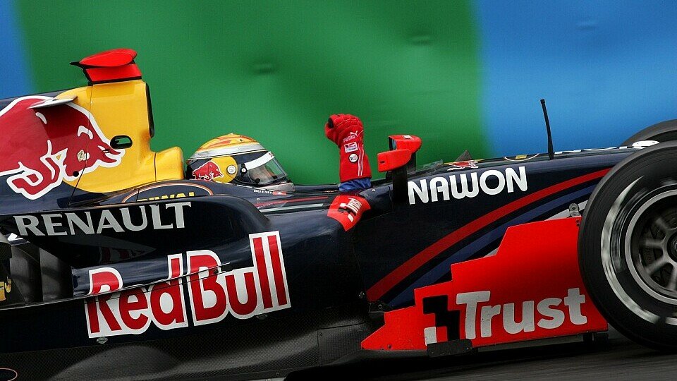 Buemi gewann in Ungarn, Foto: Bumstead/Sutton Buemi gewann in Ungarn, Foto: Bumstead/Sutton