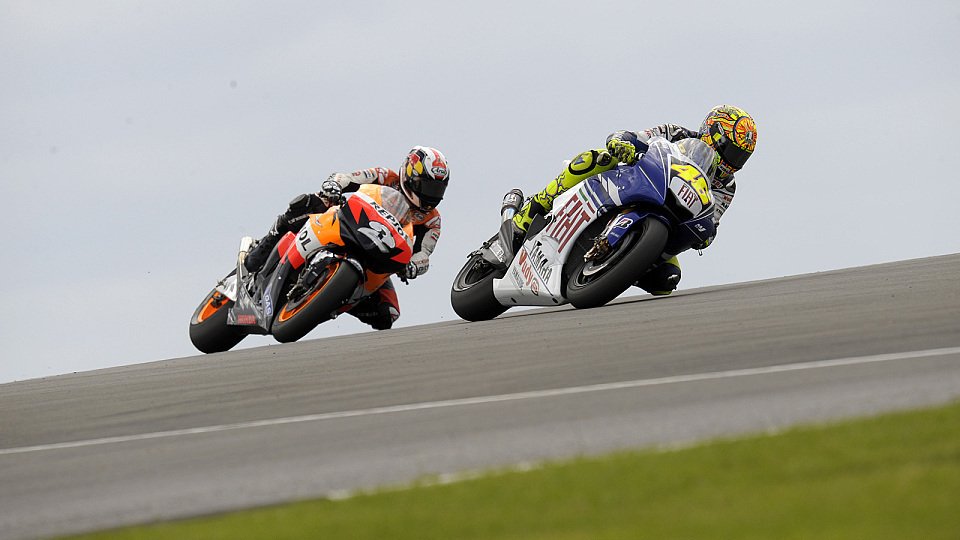 Valentino Rossi nimmt es Rennen für Rennen, Foto: Fiat Yamaha