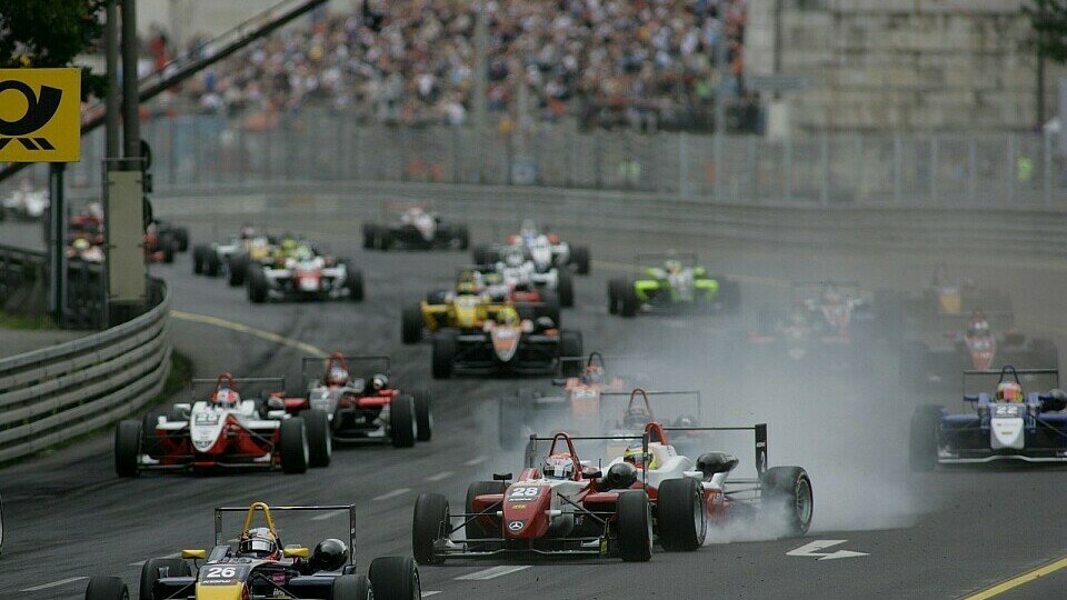 Auf dem Norisring geht es immer heiß her, Foto: Sutton