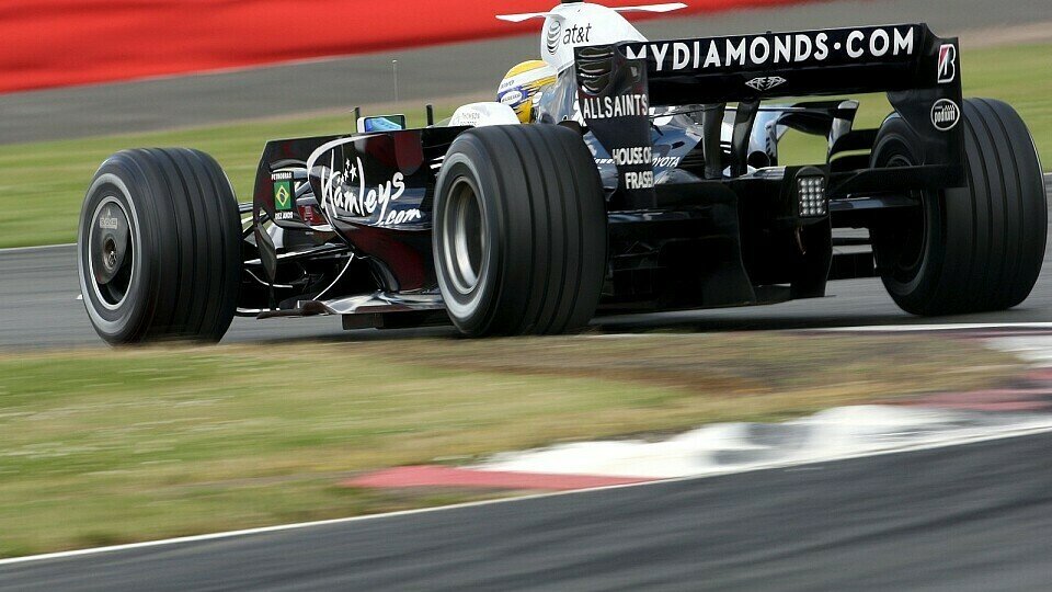 Nico Rosbergs Williams hüpfte durch die Kurven, Foto: Sutton