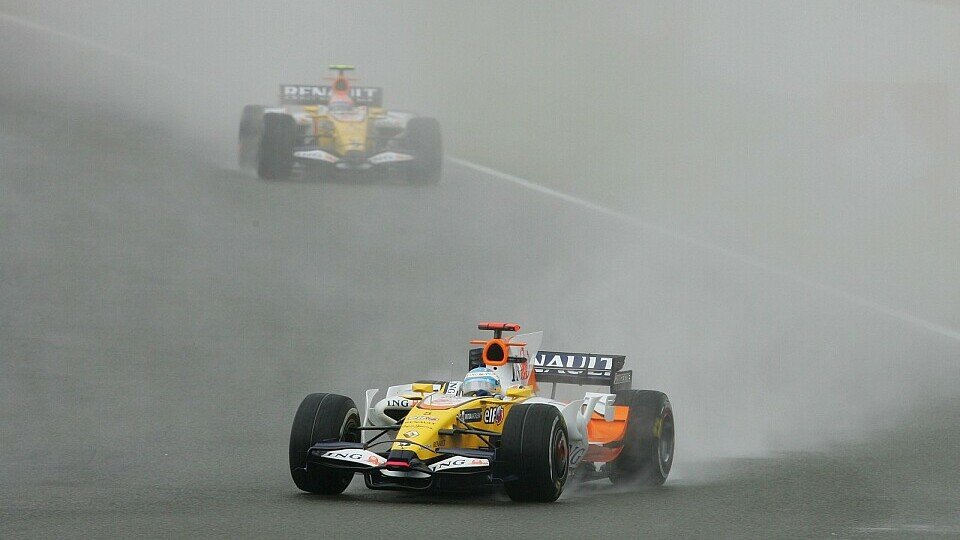 Fernando Alonso hatte mehr im Visier., Foto: Sutton