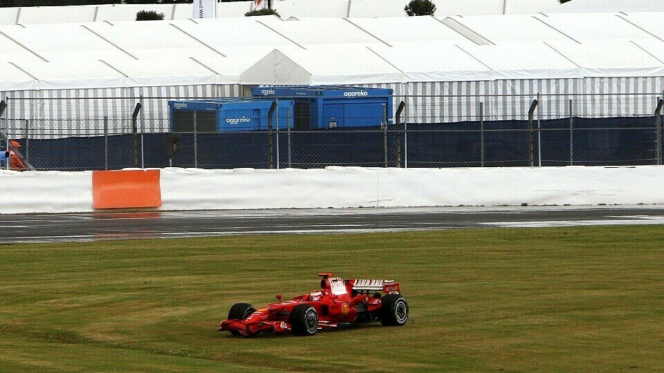 Ferrari muss die Fehler abstellen., Foto: Sutton