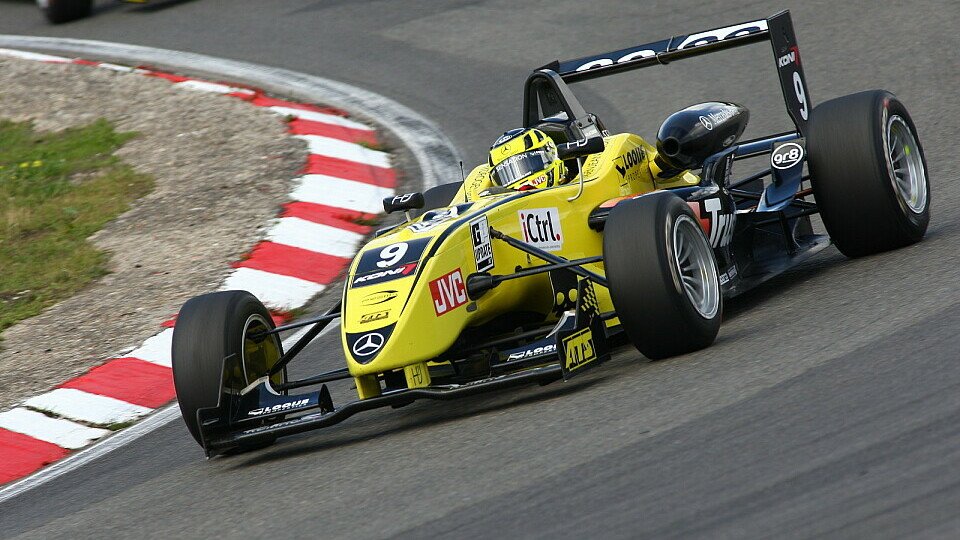 Van der Zande hatte alles im Griff, Foto: F3 EuroSerie Van der Zande hatte alles im Griff, Foto: F3 EuroSerie