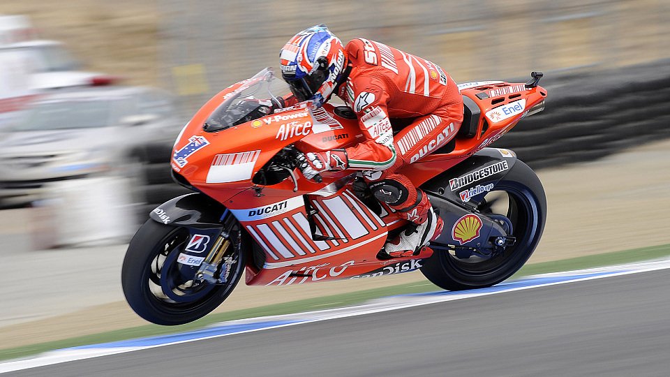 Casey Stoner lag diesmal nur knapp voraus, Foto: Ducati