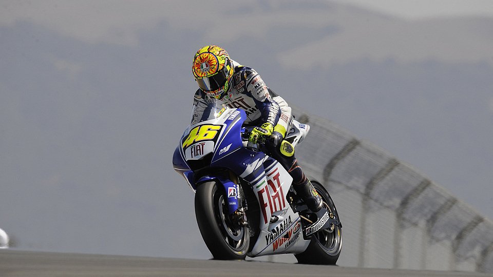 Valentino Rossi schlug eiskalt zu., Foto: Fiat Yamaha