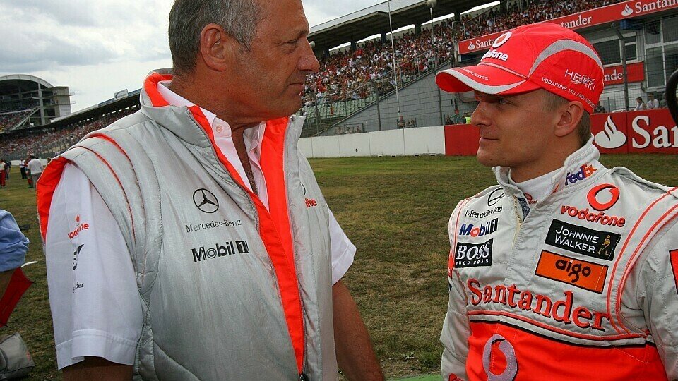 Ron Dennis und sein sportlicher Pilot Heikki Kovalainen..., Foto: Sutton
