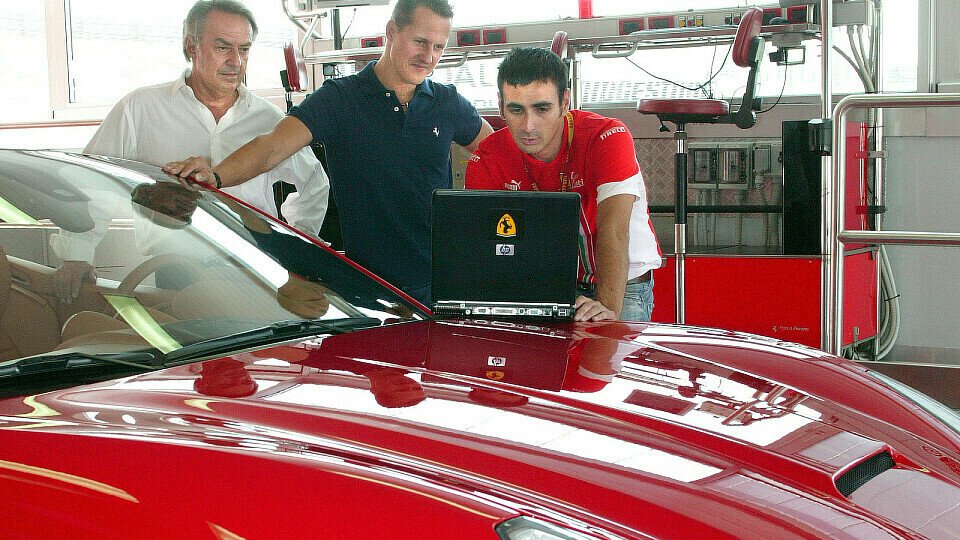Michael Schumacher agiert als Ferrari-Testfahrer., Foto: Ferrari Press Office