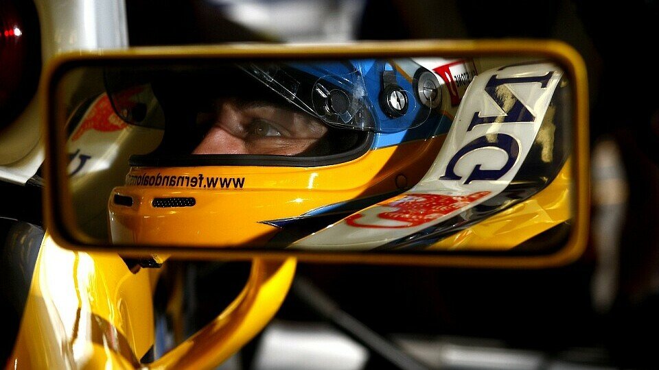 Alonso schaut in Ungarn gerne zurück., Foto: RenaultF1