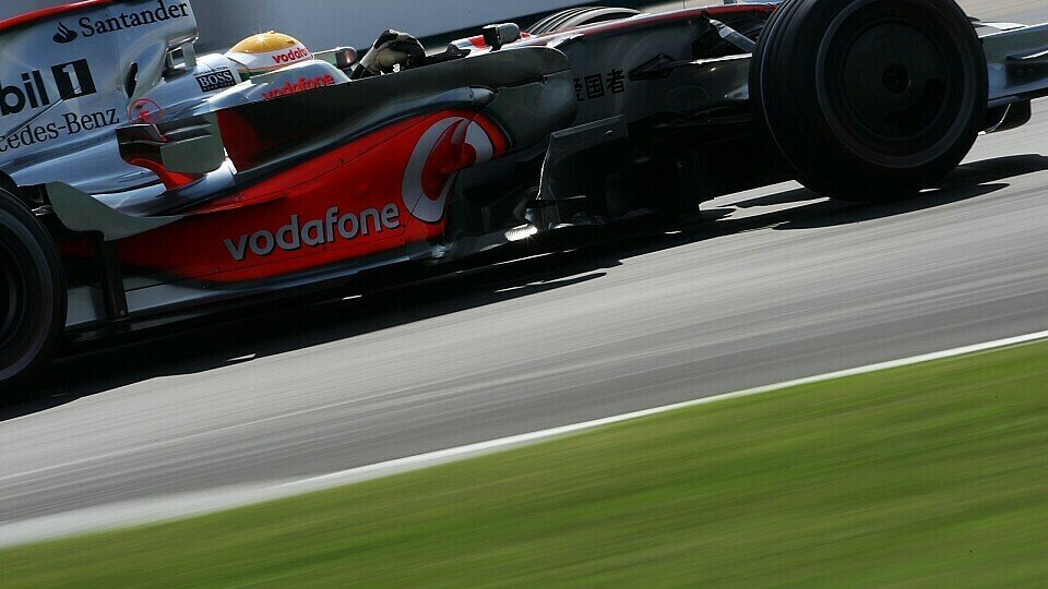 Lewis Hamilton auf dem Weg zum dritten Sieg in Serie?, Foto: Sutton