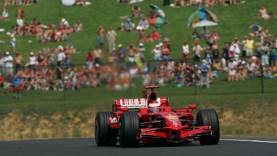 Kimi Räikkönen fährt seiner Form hinterher., Foto: Sutton