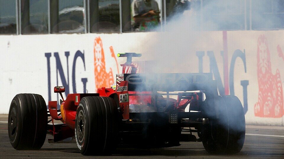 Für Felipe Massa ging der Sieg in Rauch auf., Foto: Sutton