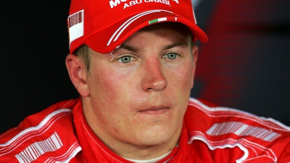 Kimi Räikkönen genießt das Siegen., Foto: Sutton