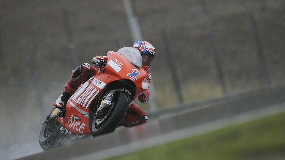 Stoner war auch am Dienstag der Schnellste., Foto: Ducati