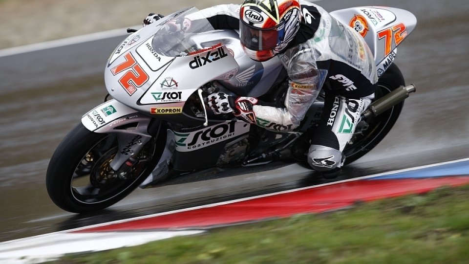 Yuki Takahashi wird befördert, Foto: Honda Pro Images