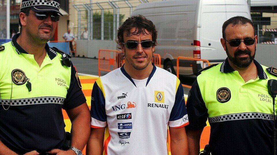 Fernando Alonso macht sich keine Sorgen., Foto: Sutton