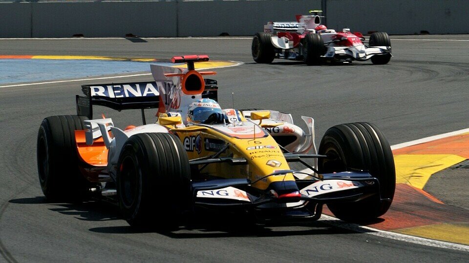 Fernando Alonso erwischte einen schwarzen Tag., Foto: Sutton