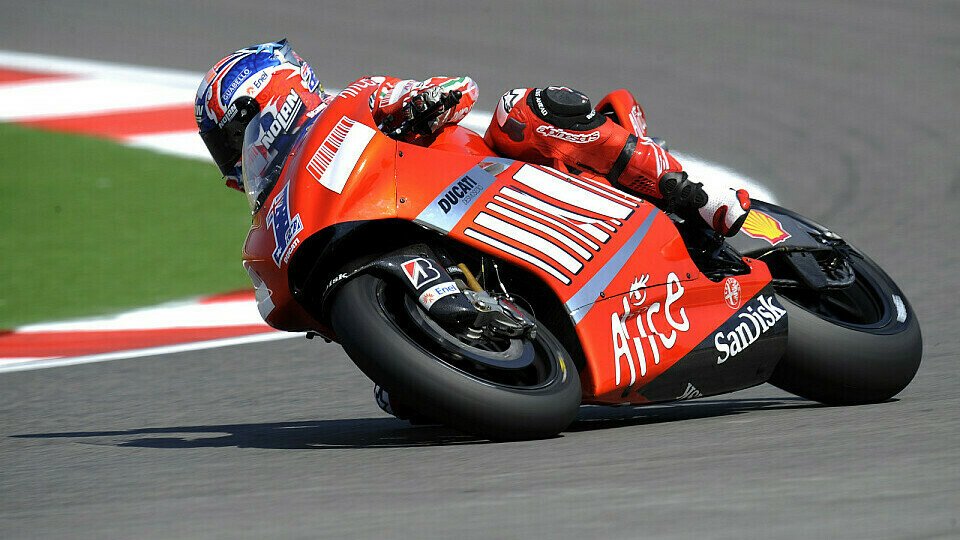 Casey Stoner fuhr angeschlagen allen davon., Foto: Ducati