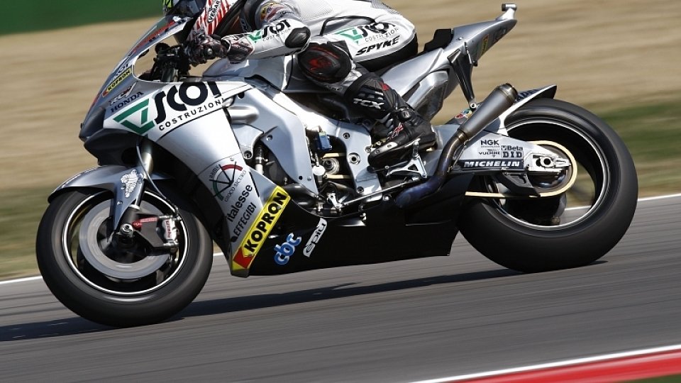 Andrea Dovizioso orientiert sich nach vorne, Foto: Honda