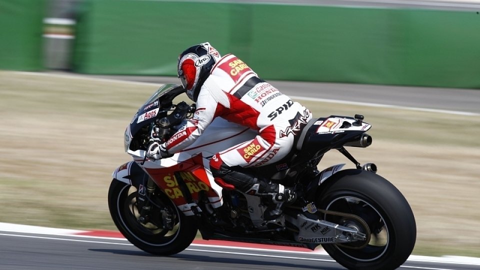 Shinya Nakano wurde wie sein Teamkollege aufgehalten, Foto: Honda