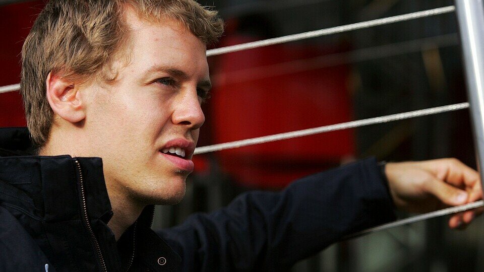 Sebastian Vettel hebt nicht ab, Foto: Sutton
