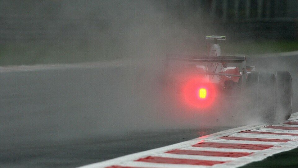 Es regnete wieder in Monza., Foto: Sutton
